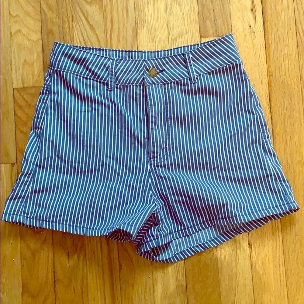 Blue and white striped high-waisted shorts!